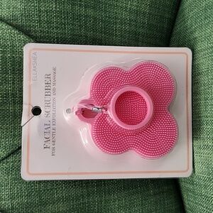 Ella Shea Exfoliating Facial Scrubber